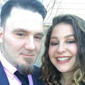 Meet your Posher, Ariella